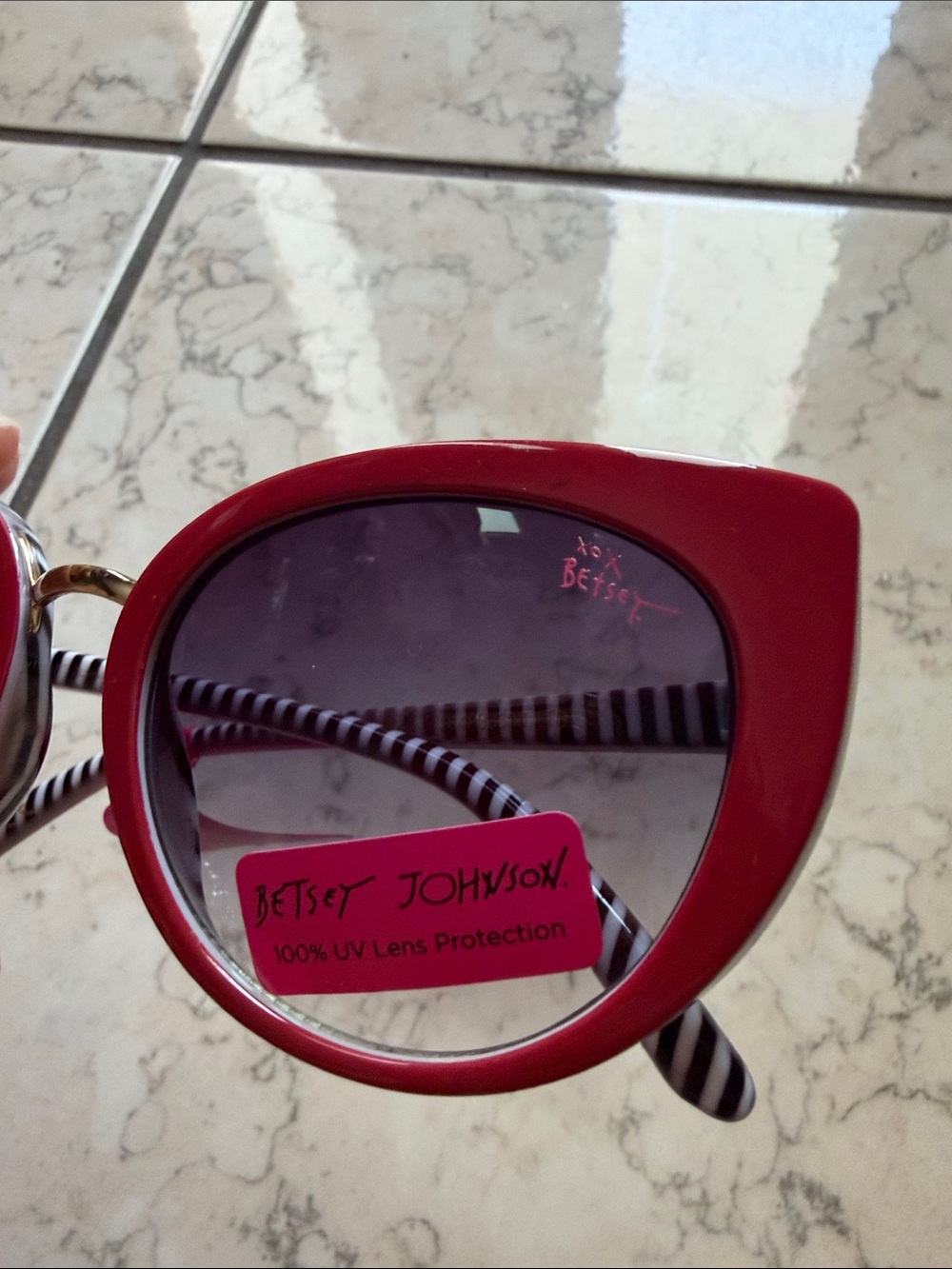Betsey Johnson Red Cat Eye Sunglasses | Black & White Striped Oversized Designer - Picture 3 of 8